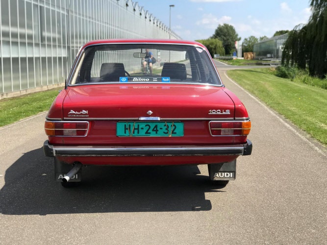 Audi 100 r19