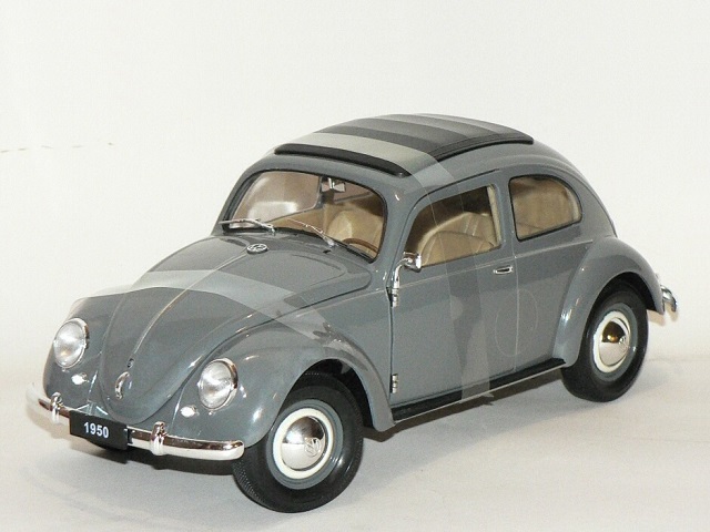 VW Kever bril ragtop 1950 grijs 1:18
Welly